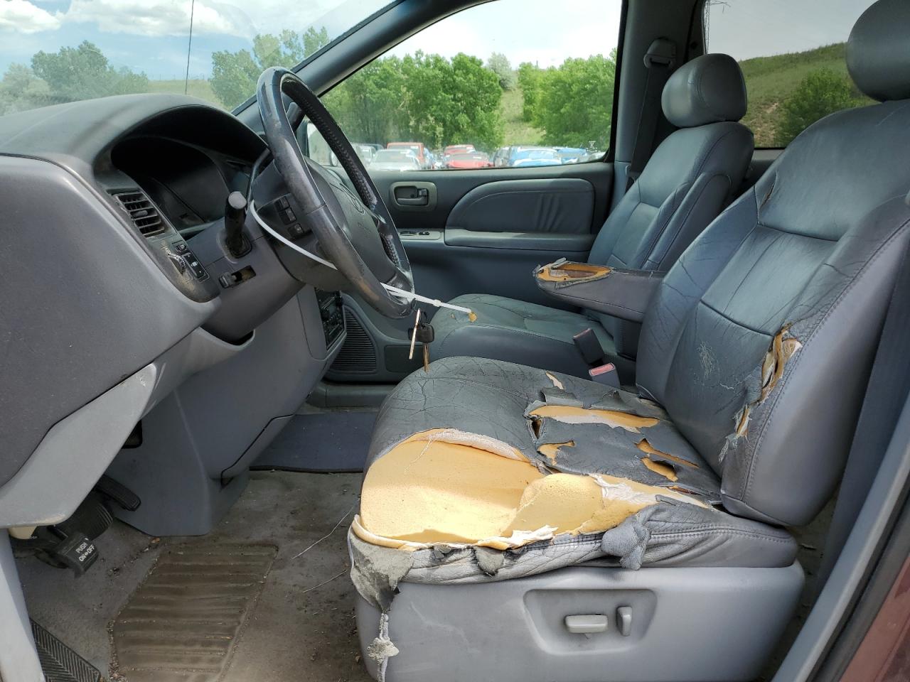 2000 Toyota Sienna Le VIN: 4T3ZF13C8YU306498 Lot: 60357305