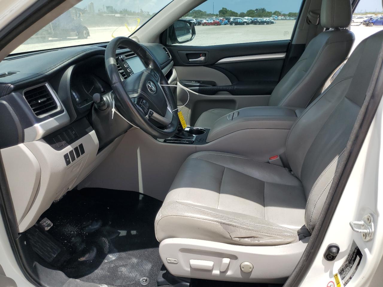 2014 Toyota Highlander Xle VIN: 5TDKKRFH6ES026532 Lot: 62993035