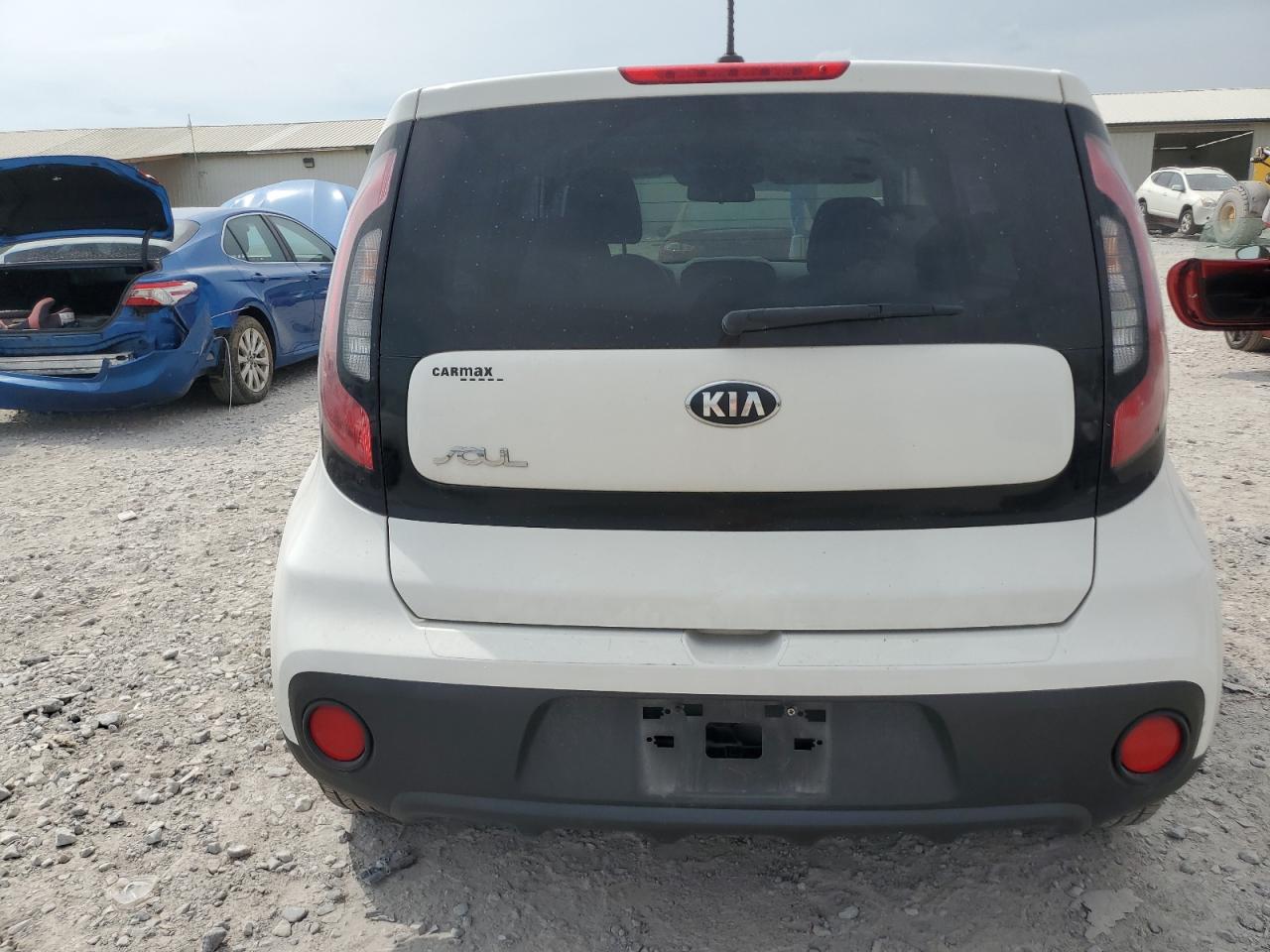 KIA SOUL 2018 VIN KNDJN2A27J7553898 photo 6