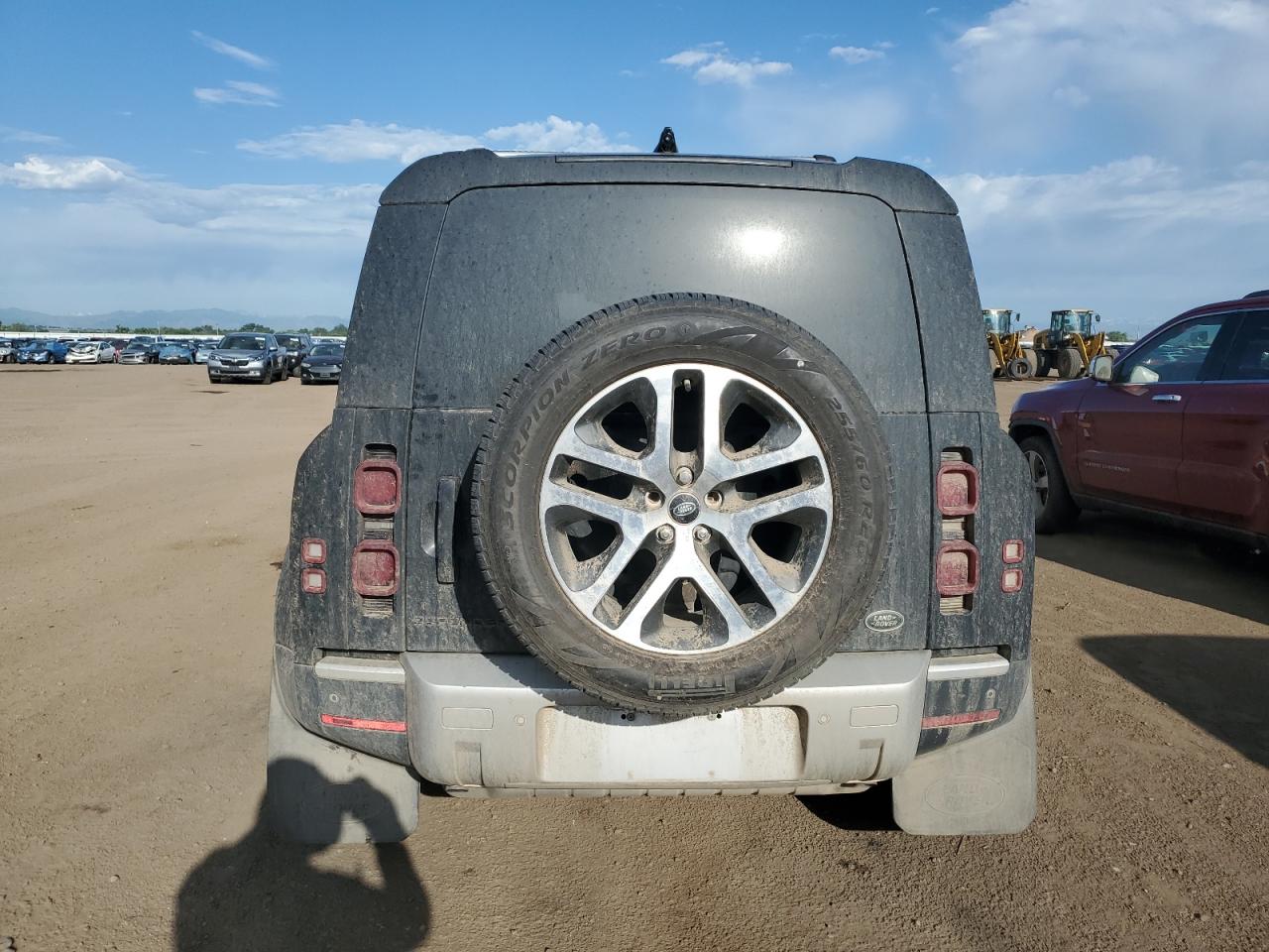 2023 Land Rover Defender 110 S VIN: SALEJ7EXXP2128870 Lot: 60318035