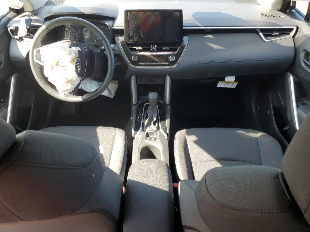 2024 Toyota Corolla Cross Le VIN: 7MUCAABGXRV108281 Lot: 59426715