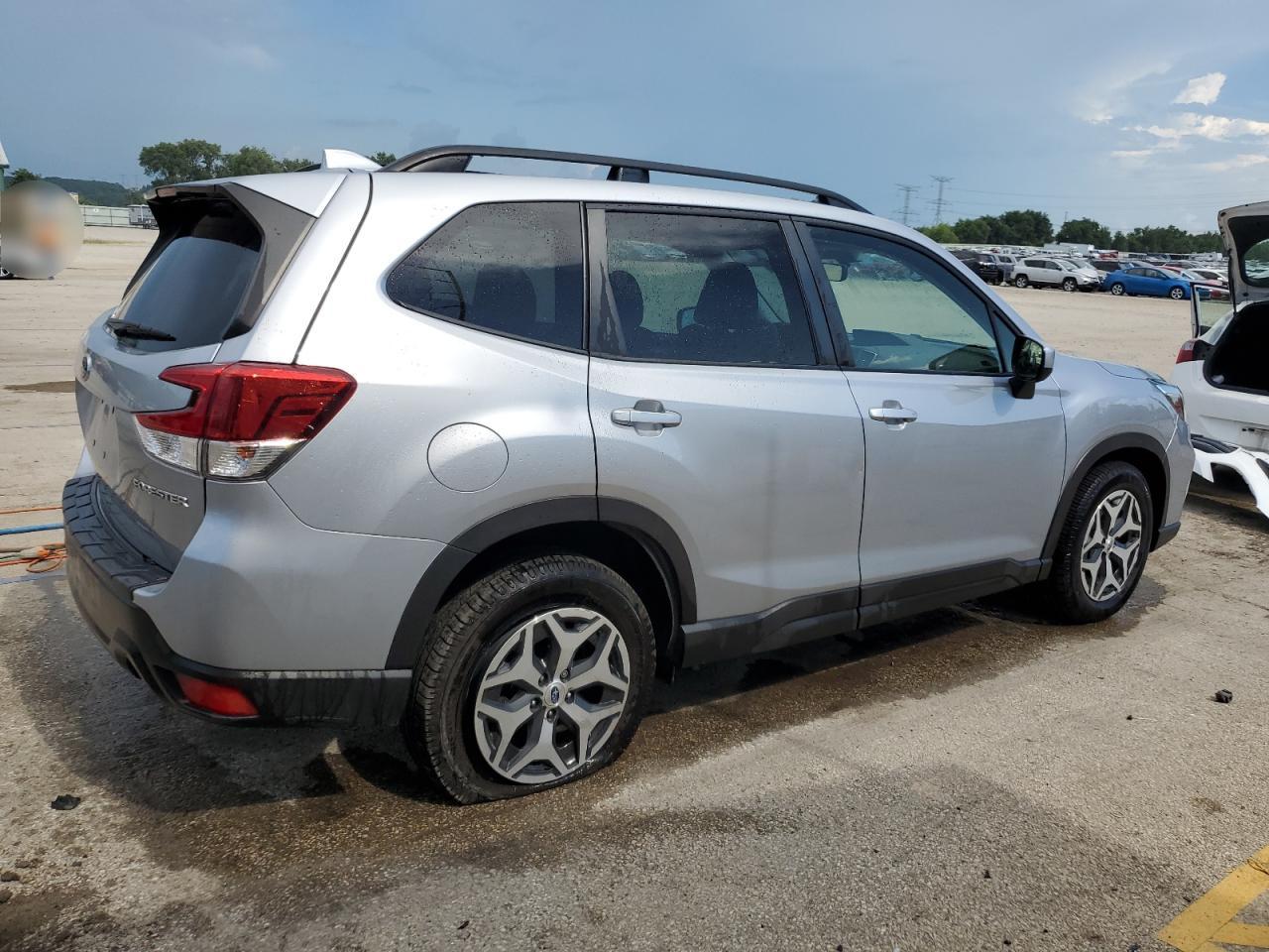 SUBARU FORESTER 2021 VIN JF2SKAFC7MH536060 photo 3