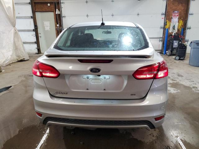 Sedans FORD FOCUS 2016 Silver