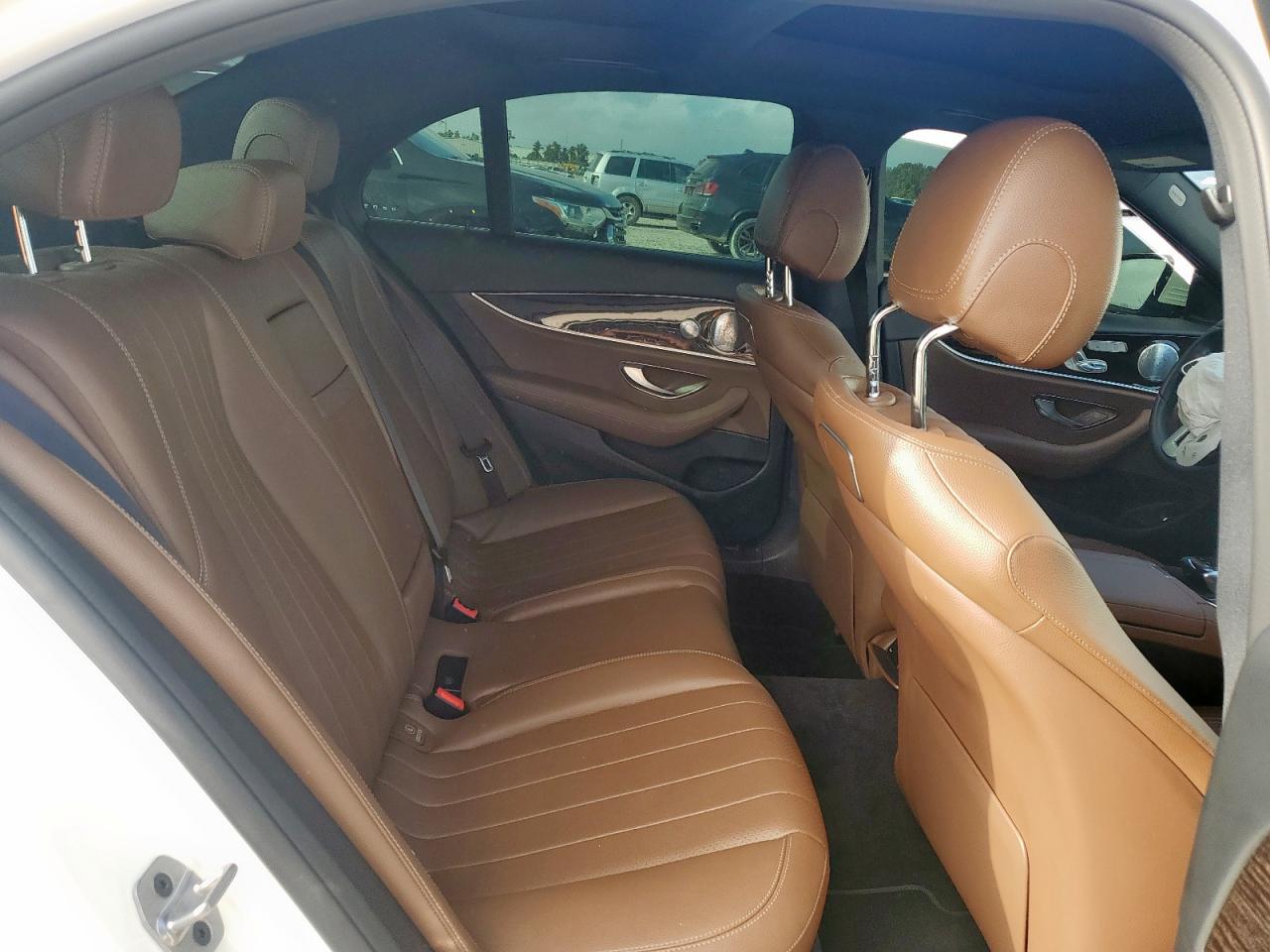 2019 Mercedes-Benz E 300 4Matic VIN: WDDZF4KB3KA503553 Lot: 61694025