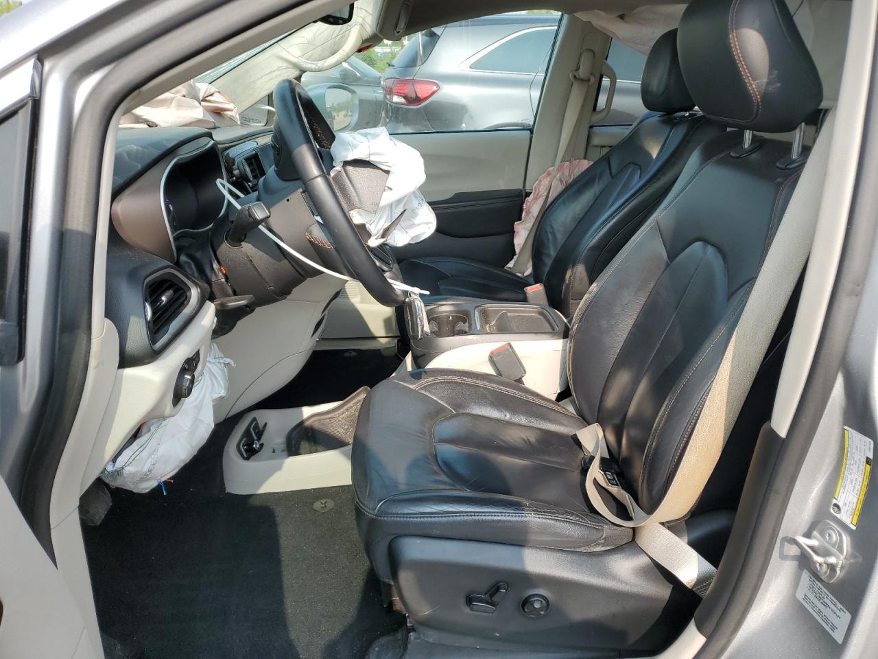 2017 Chrysler Pacifica Touring L VIN: 2C4RC1BG0HR831689 Lot: 59258395