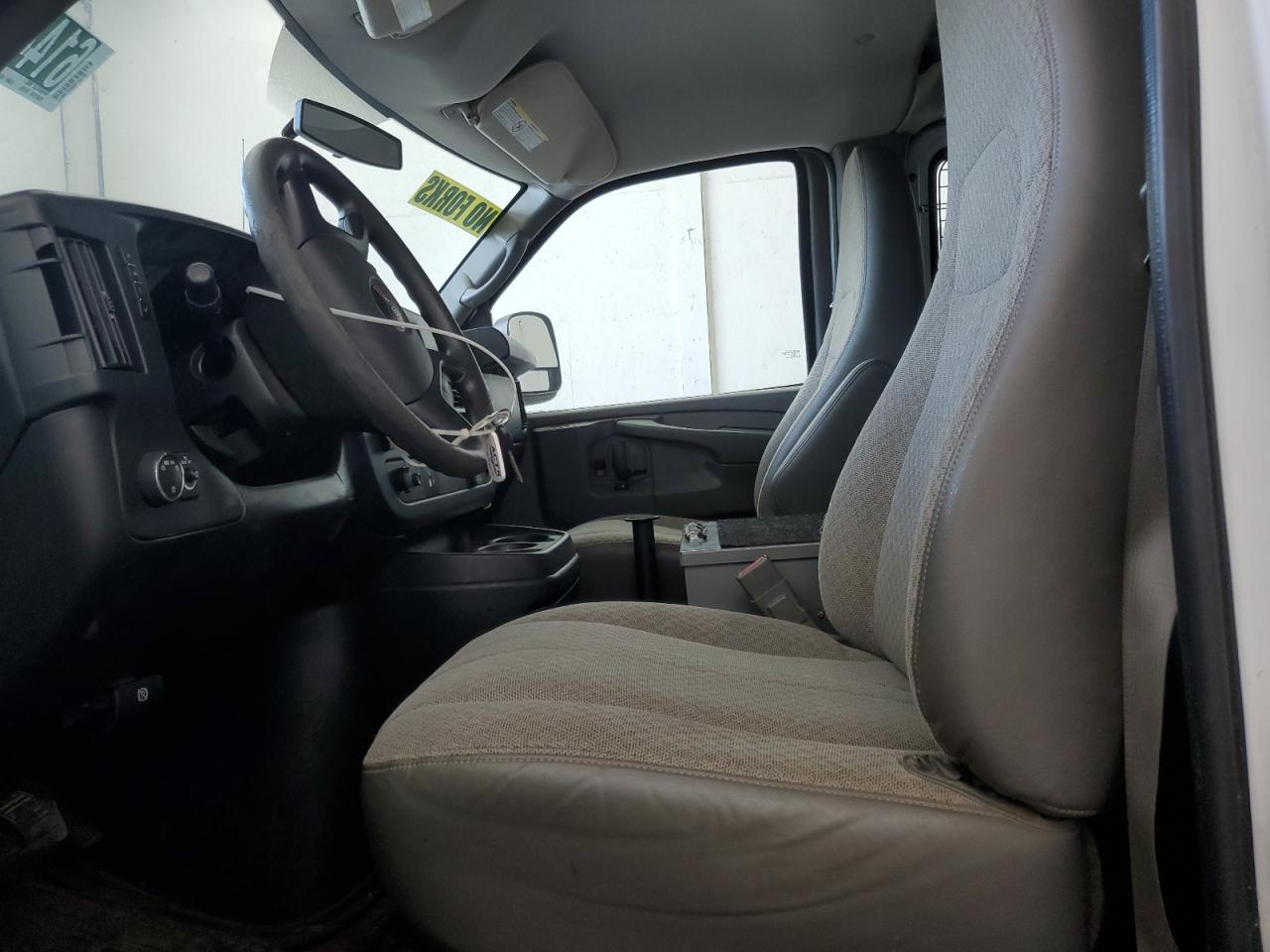 2015 GMC Savana G2500 VIN: 1GTW7FCF1F1131532 Lot: 61442135