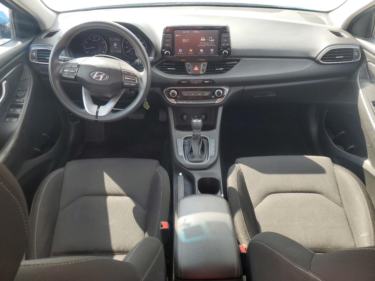 2018 Hyundai Elantra Gt VIN: KMHH35LEXJU033110 Lot: 61050525