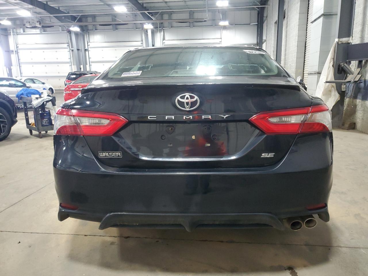2018 Toyota Camry L VIN: 4T1B11HK4JU038032 Lot: 62130655