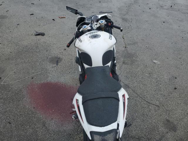 2014 TRIUMPH MOTORCYCLE DAYTONA 675  