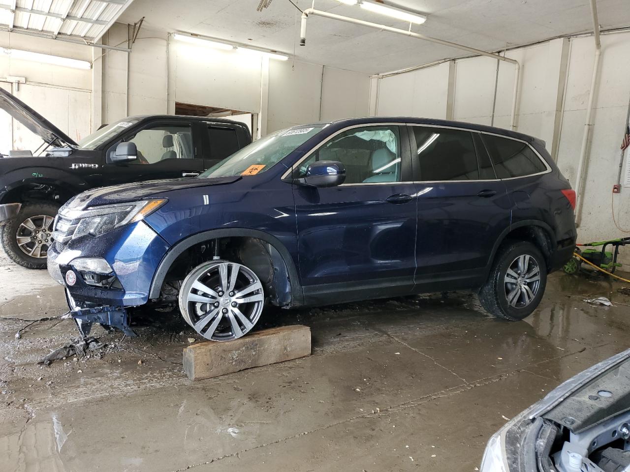 2016 Honda Pilot Exln blue null gas 5FNYF5H73GB050306 photo #1