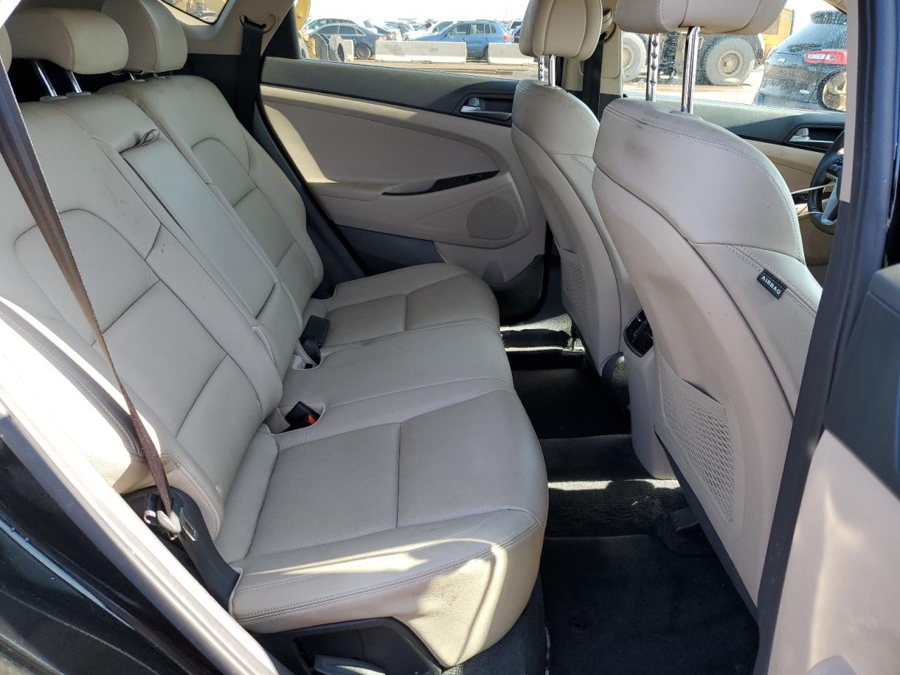 HYUNDAI TUCSON 2017 VIN KM8J3CA2XHU293211 фото 11