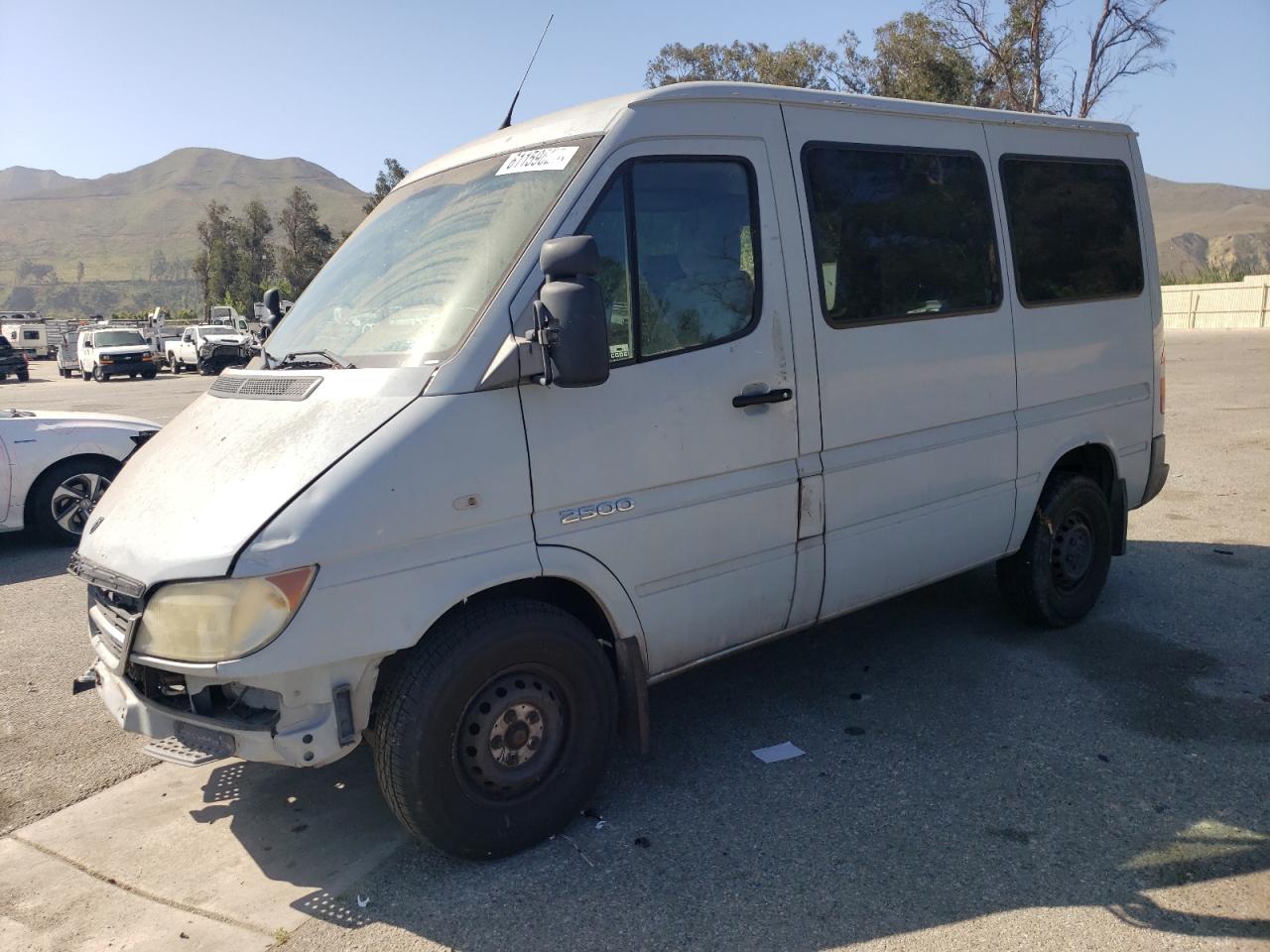 2006 Dodge Sprinter 2500 zu verkaufen in Van Nuys, CA - Front End