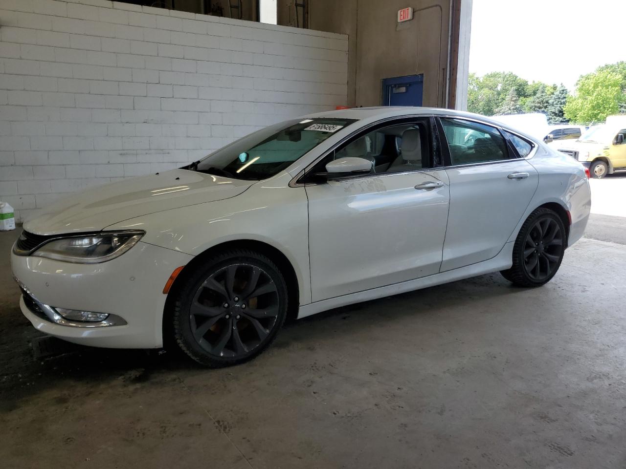 1C3CCCCG1FN590028 CHRYSLER 200 Photo 1