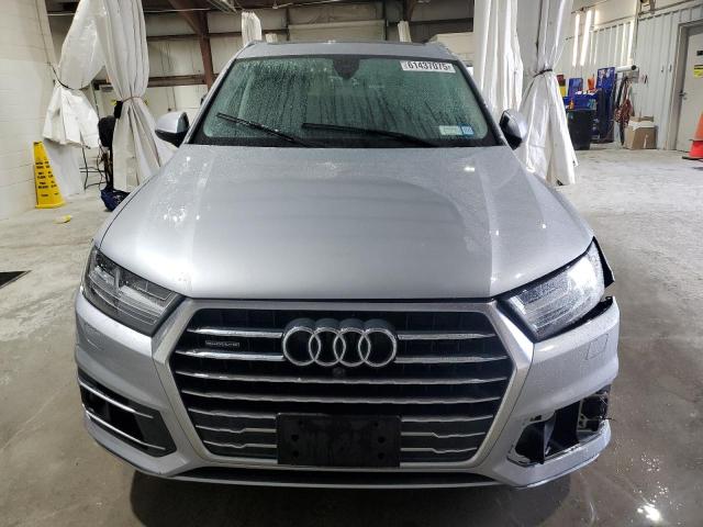  AUDI Q7 2018 Srebrny