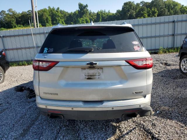  CHEVROLET TRAVERSE 2018 Серебристый