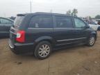 2016 Chrysler Town & Country Touring zu verkaufen in Woodhaven, MI - Side