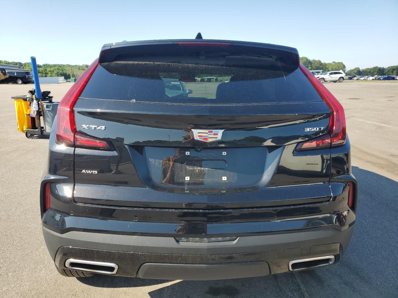 2024 Cadillac Xt4 Premium Luxury VIN: 1GYFZDR42RF184469 Lot: 62837405