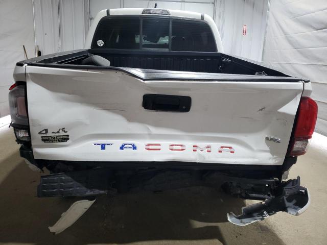  TOYOTA TACOMA 2018 Biały
