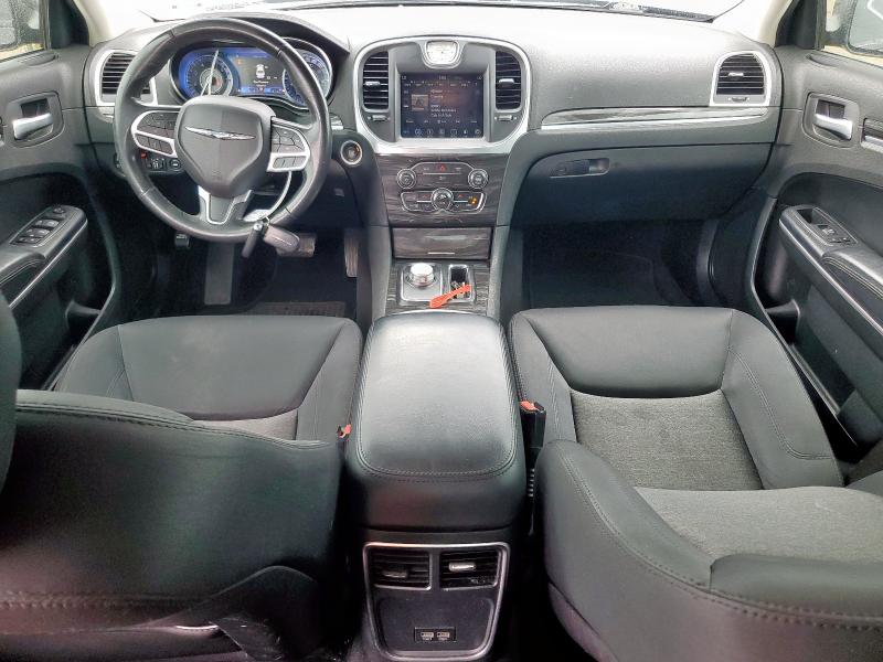  CHRYSLER 300 2019 Czarny