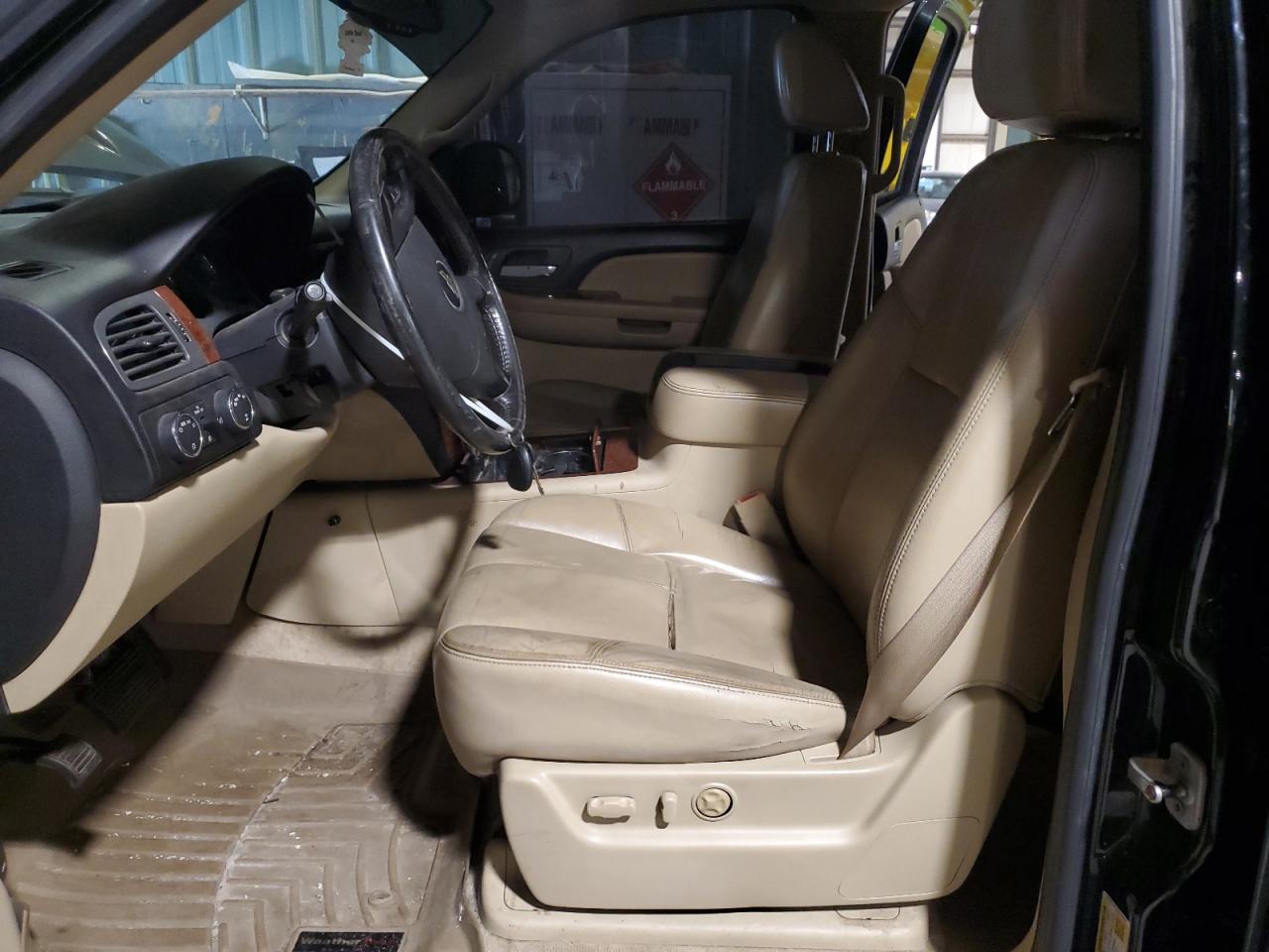 2008 Chevrolet Suburban K1500 Ls VIN: 3GNFK16378G208290 Lot: 60696725