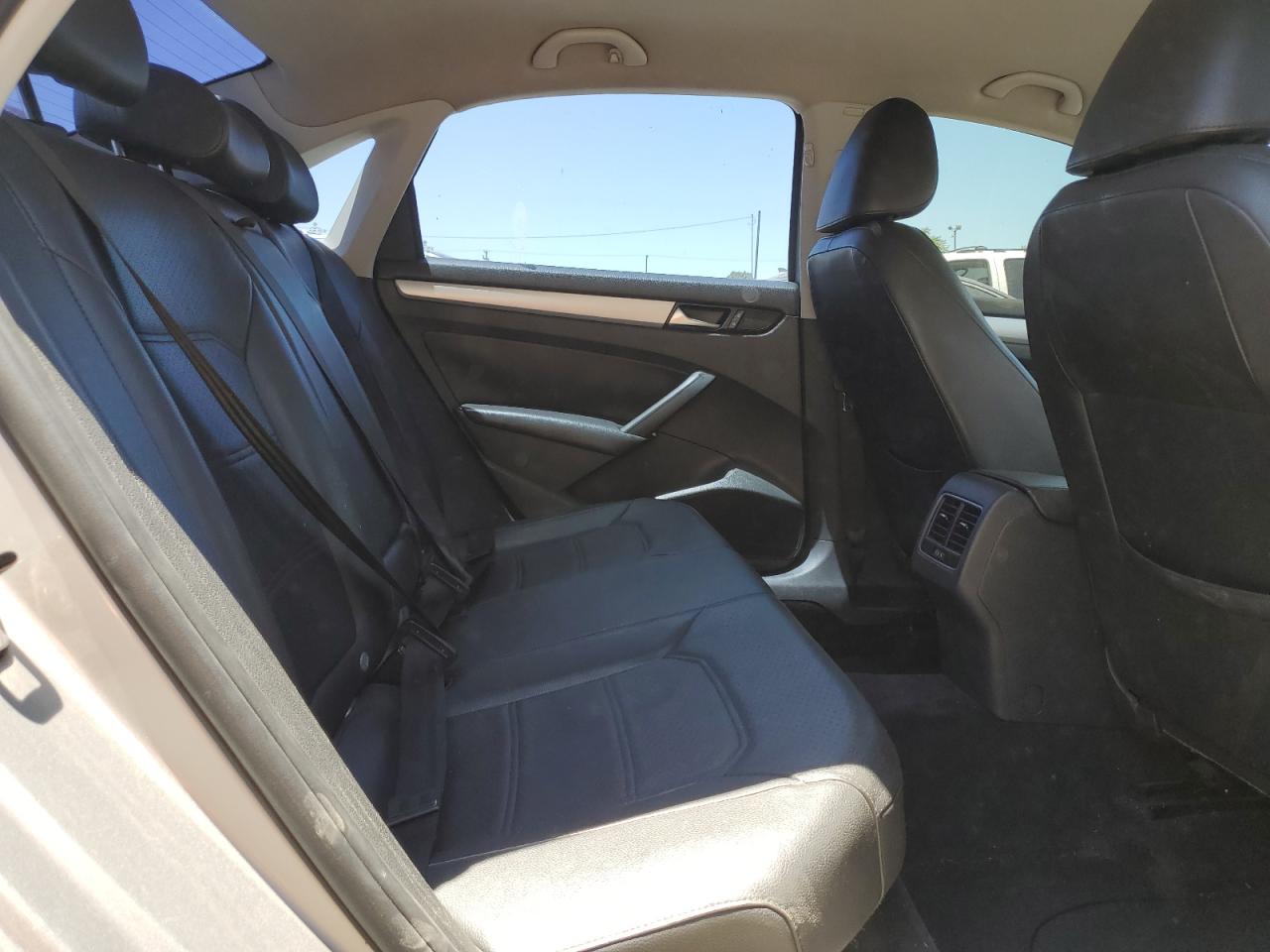 2013 Volkswagen Passat Se VIN: 1VWBP7A3XDC060617 Lot: 63246135
