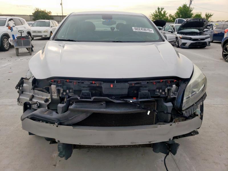  CHEVROLET MALIBU 2015 Srebrny