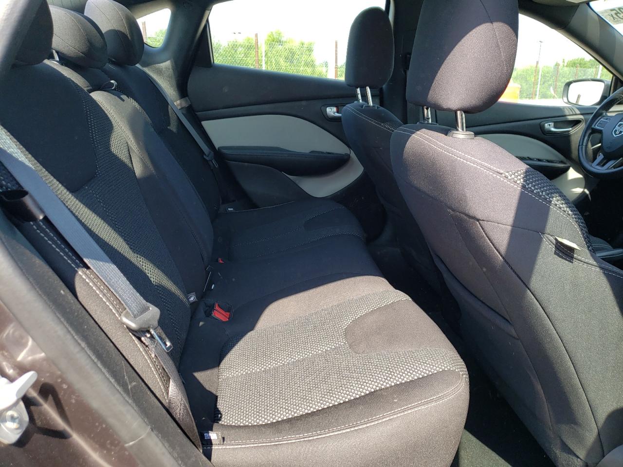 2015 Dodge Dart Sxt VIN: 1C3CDFBB2FD174385 Lot: 61996395