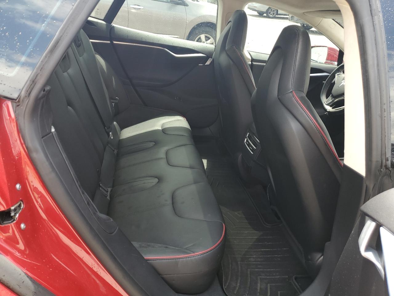 2014 Tesla Model S VIN: 5YJSA1H13EFP35086 Lot: 62117065