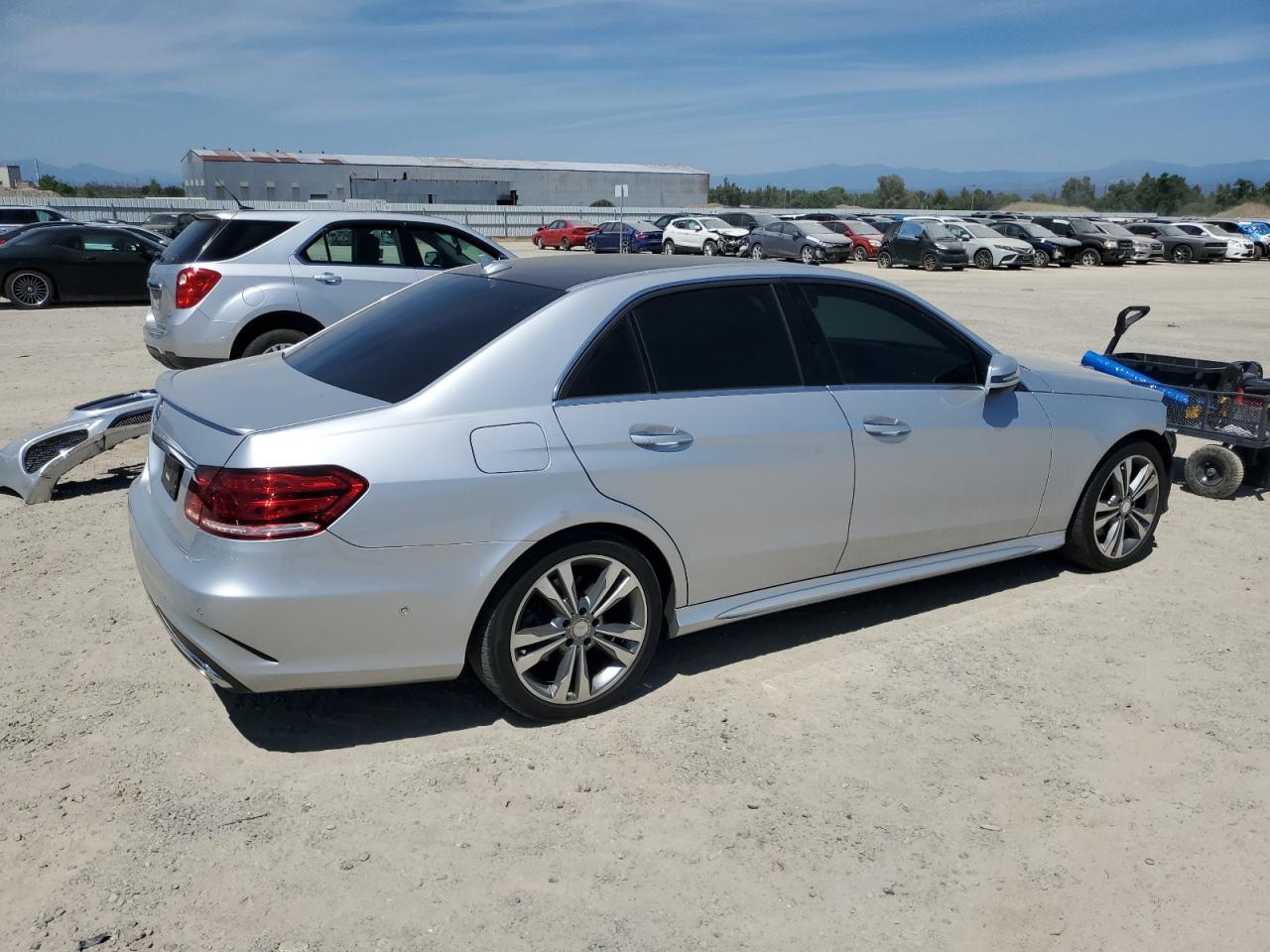 MERCEDES-BENZ E-CLASS 2016 VIN WDDHF5KB9GB226894 zdjęcie 3