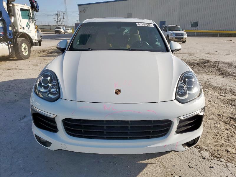  PORSCHE CAYENNE 2017 White