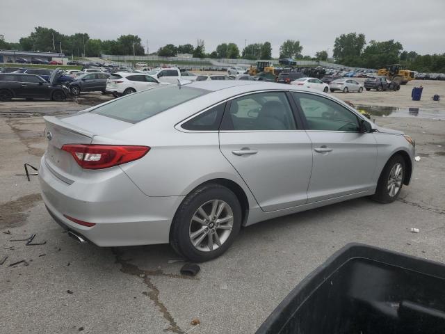 Sedans HYUNDAI SONATA 2016 Srebrny