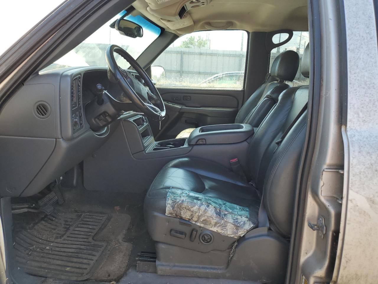 2004 GMC New Sierra K1500 VIN: 2GTEK13T041294490 Lot: 62596055