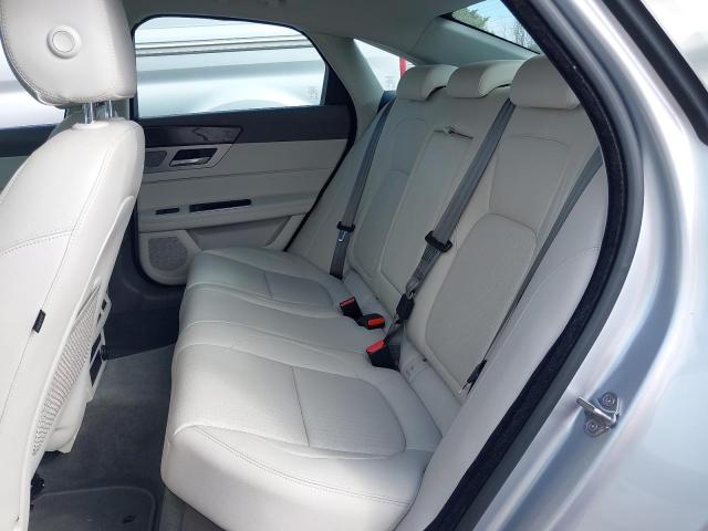 2017 JAGUAR XF PRESTIG