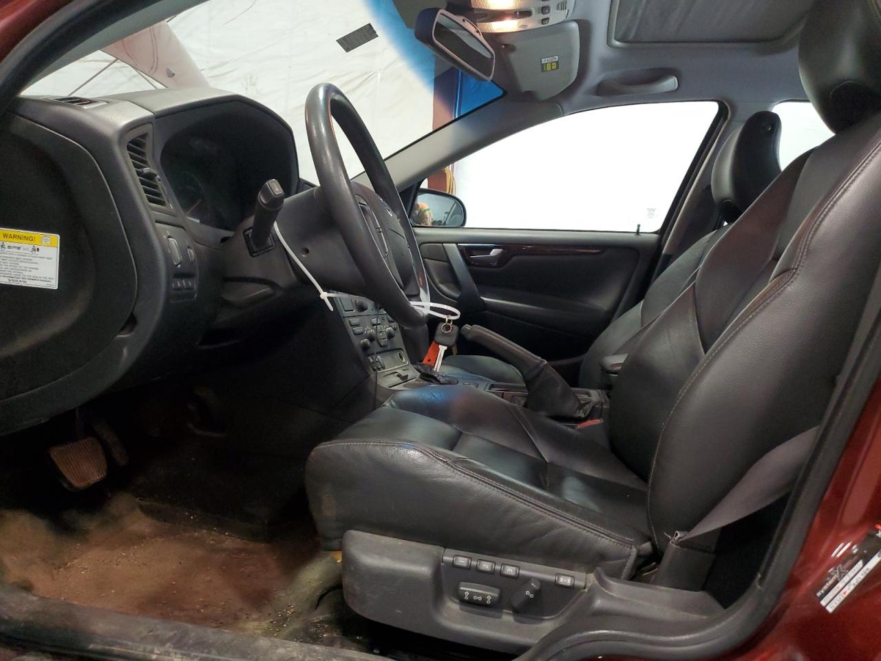 2001 Volvo V70 T5 Turbo VIN: YV1SW53D612103815 Lot: 61205855