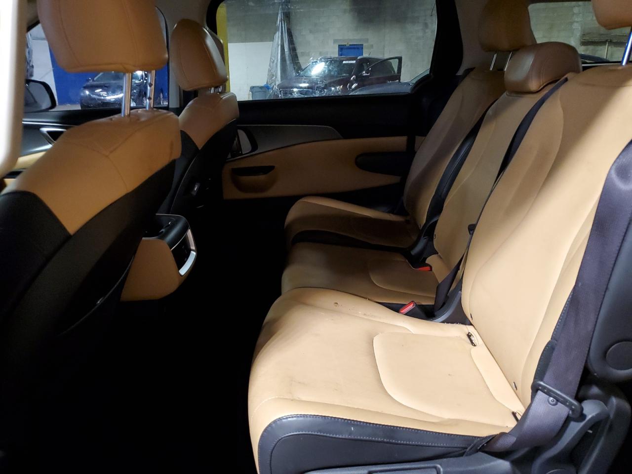 2023 Kia Carnival Lx VIN: KNDNB4H39P6212599 Lot: 62990825