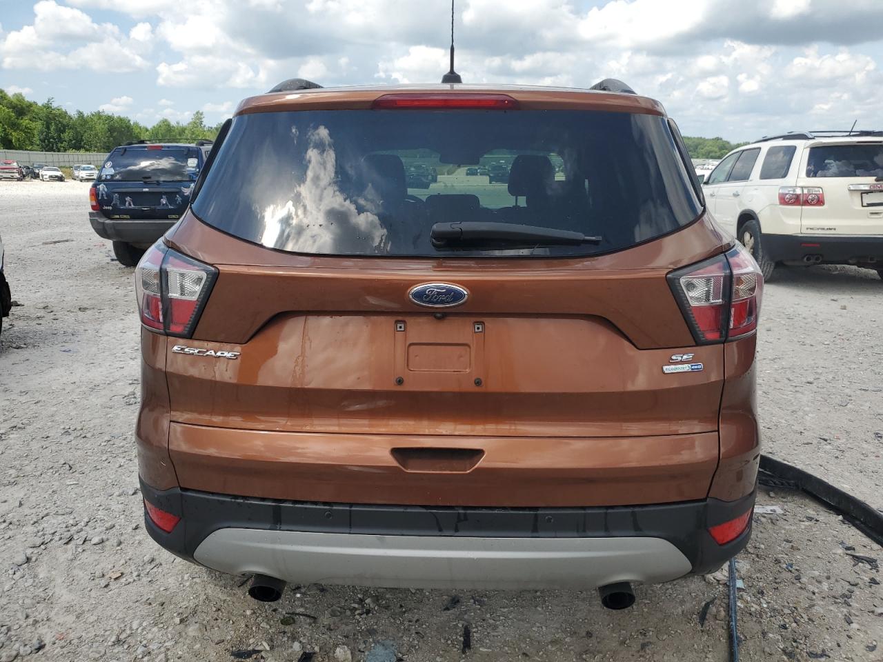 2017 Ford Escape Se VIN: 1FMCU9GDXHUB40880 Lot: 62189695