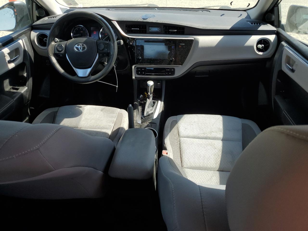 2017 Toyota Corolla L VIN: 5YFBURHE5HP726956 Lot: 62965765
