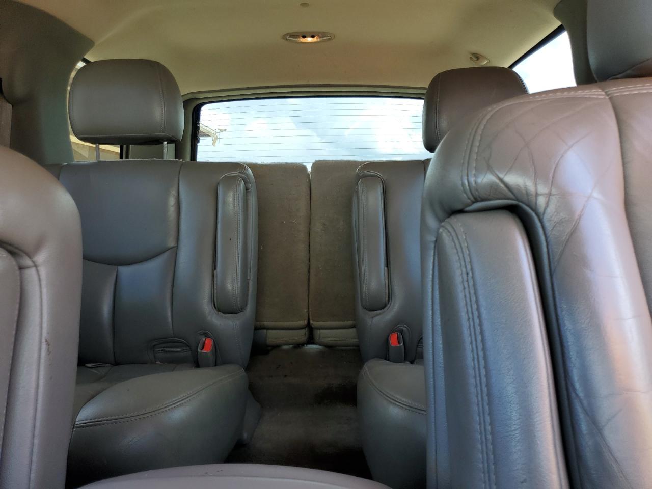 2004 Chevrolet Tahoe C1500 VIN: 1GNEC13Z24R318935 Lot: 62464035