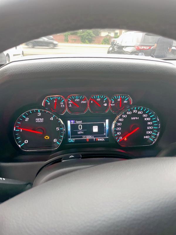  CHEVROLET TAHOE 2018 Srebrny