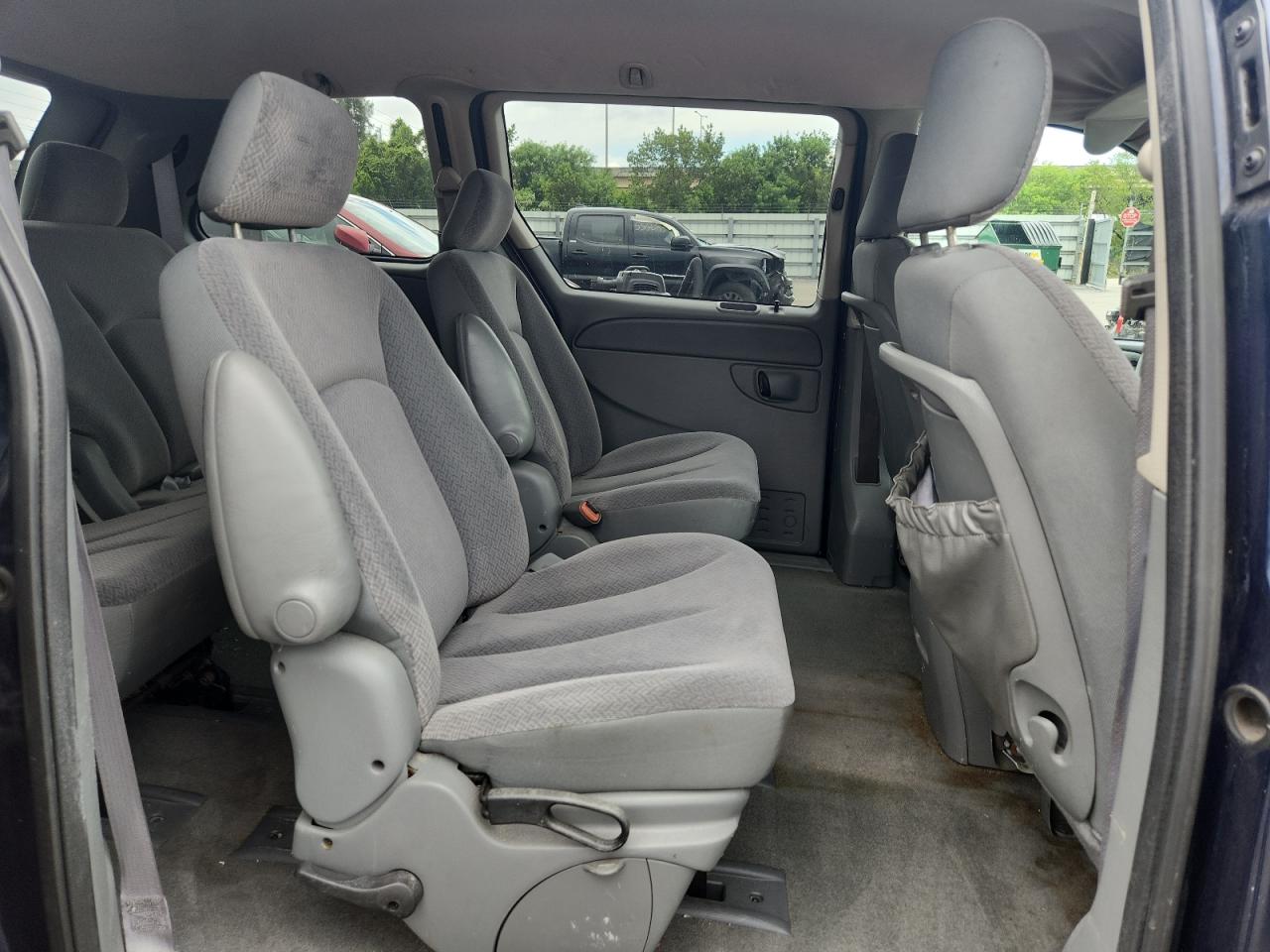CHRYSLER MINIVAN 2006 VIN 1A4GP45RX6B610472 фото 11