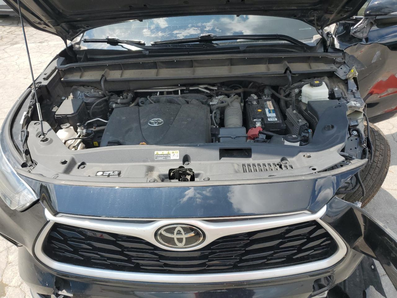 2021 Toyota Highlander Xle VIN: 5TDGZRAH4MS524414 Lot: 61860485