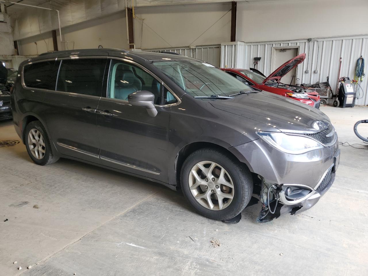 CHRYSLER PACIFICA 2017 VIN 2C4RC1BG7HR534421 фото 4