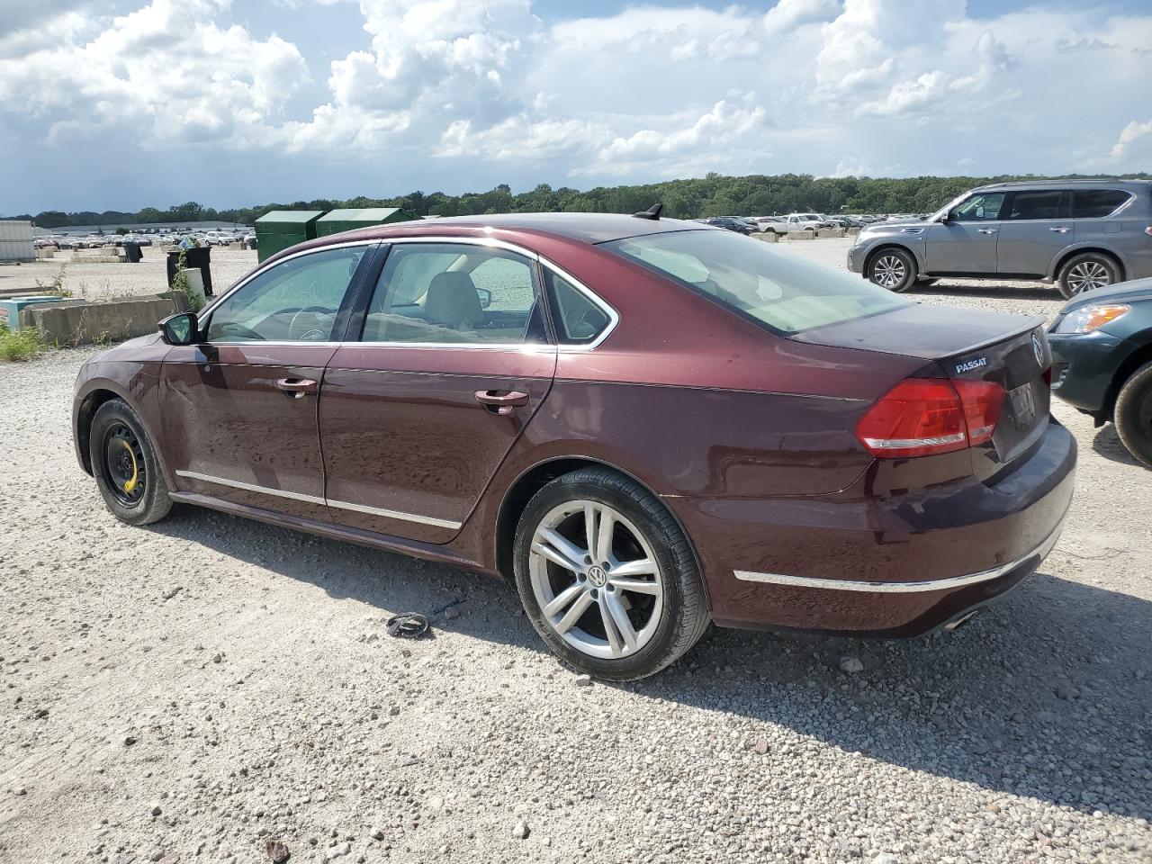 VOLKSWAGEN PASSAT 2013 VIN 1VWCN7A38DC110716 zdjęcie 2