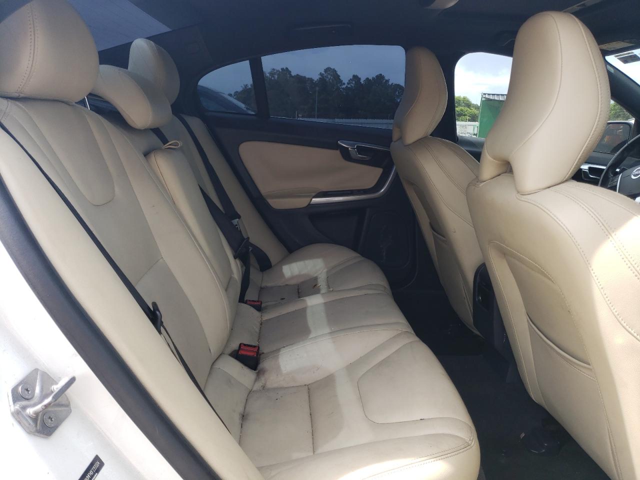 2015 Volvo S60 Platinum VIN: YV140MFM0F2355504 Lot: 60310125