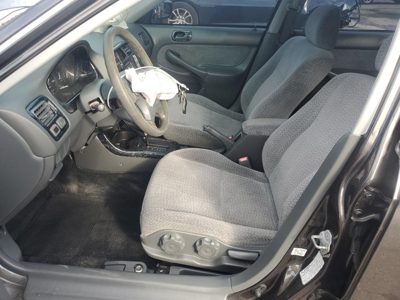 1999 Honda Civic Lx VIN: 2HGEJ6679XH568636 Lot: 61596465