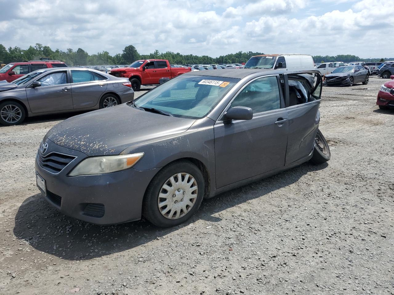 2011 Toyota Camry Base იყიდება Lumberton-ში, NC - Rear End