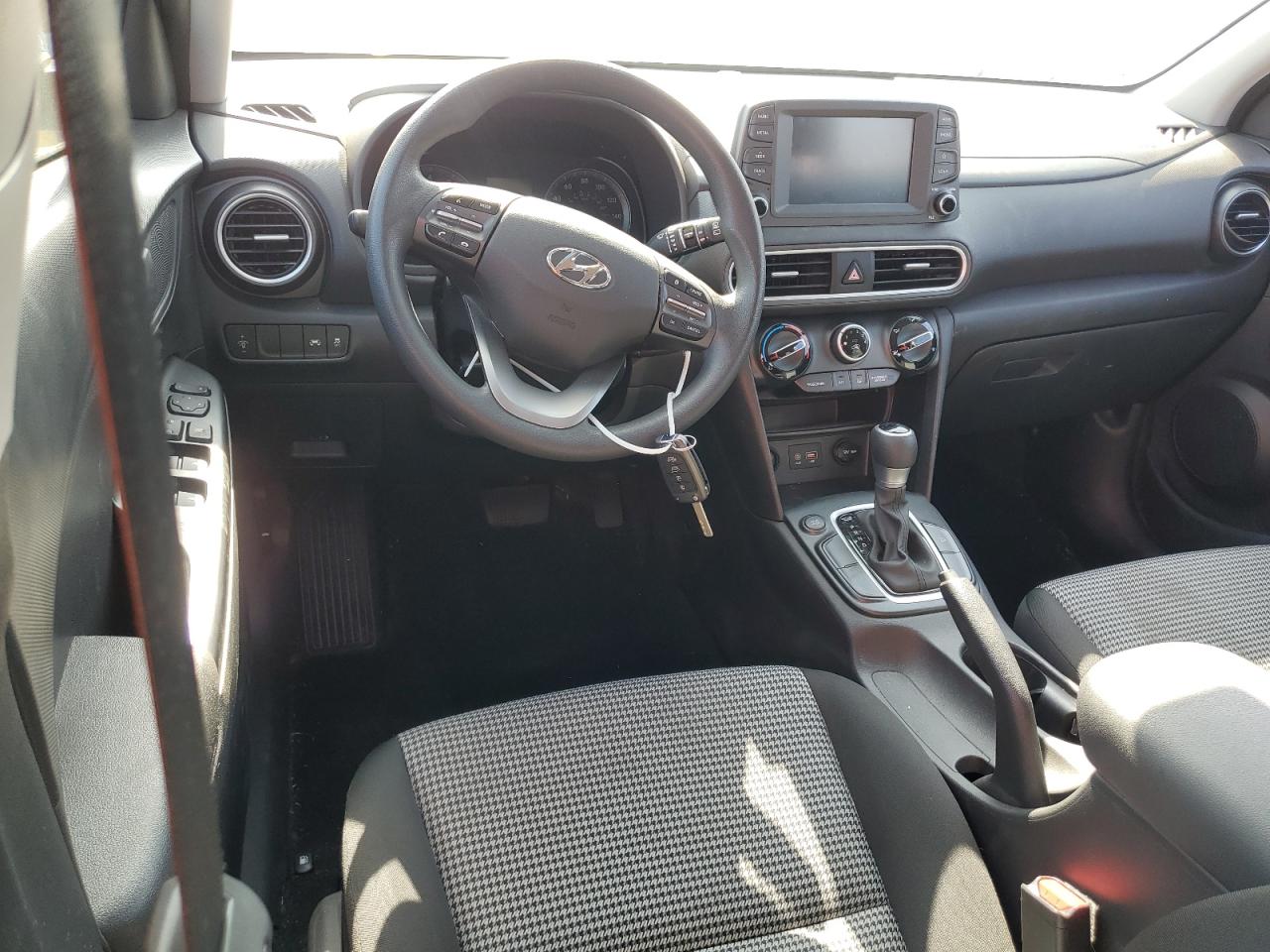 2019 Hyundai Kona Se VIN: KM8K12AAXKU385518 Lot: 60841465