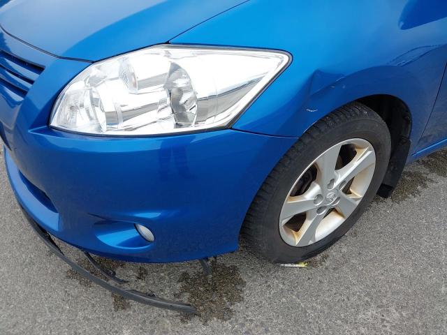 2011 TOYOTA AURIS TR V