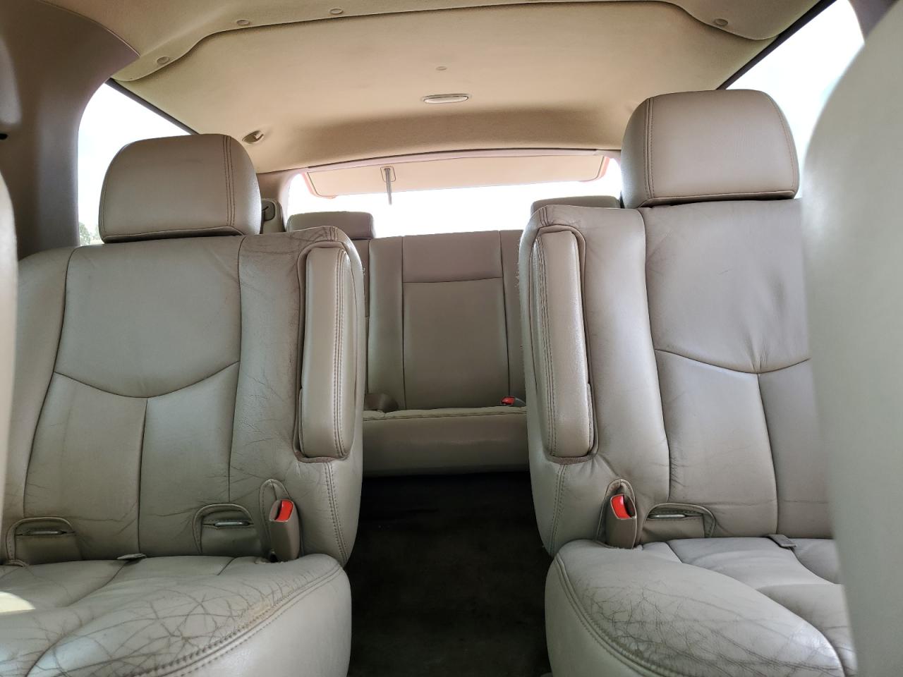 2004 Chevrolet Suburban K1500 VIN: 1GNFK16Z44J253006 Lot: 61845135