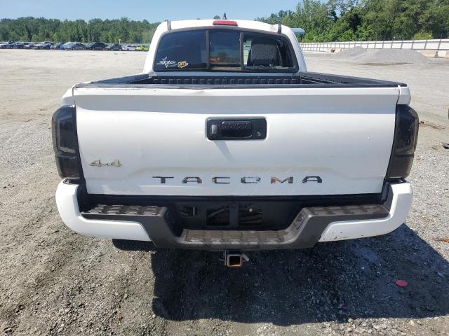  TOYOTA TACOMA 2017 Белы
